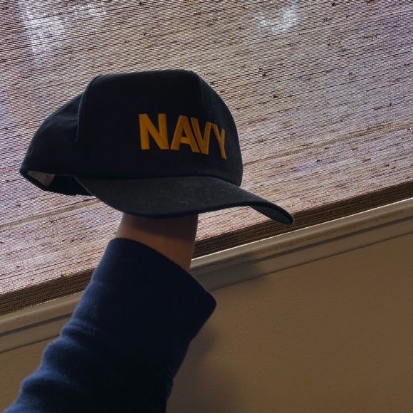 Selling all 4 hats comment if u only want one - Picture 3 of 4